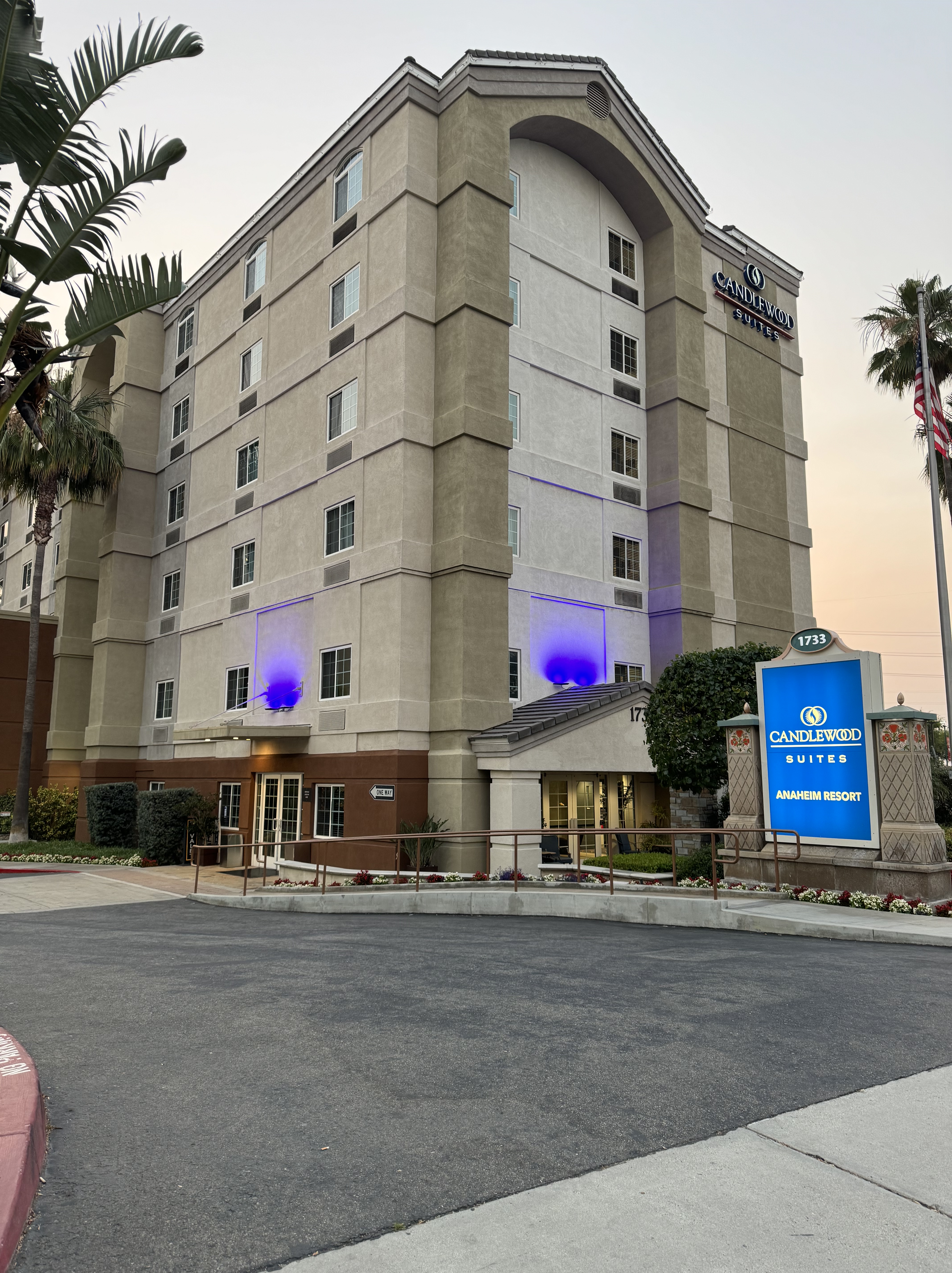 Candlewood Suites Anaheim Resort Area